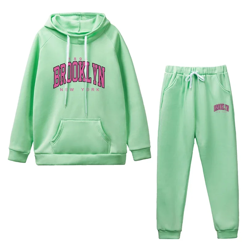 الوردي بروكلين أغطية رأس مطبوعة وسراويل رياضية نسائية للخريف والشتاء بدلة عدو رياضية غير رسمية للفتيات أزياء حضرية ملابس دافئة