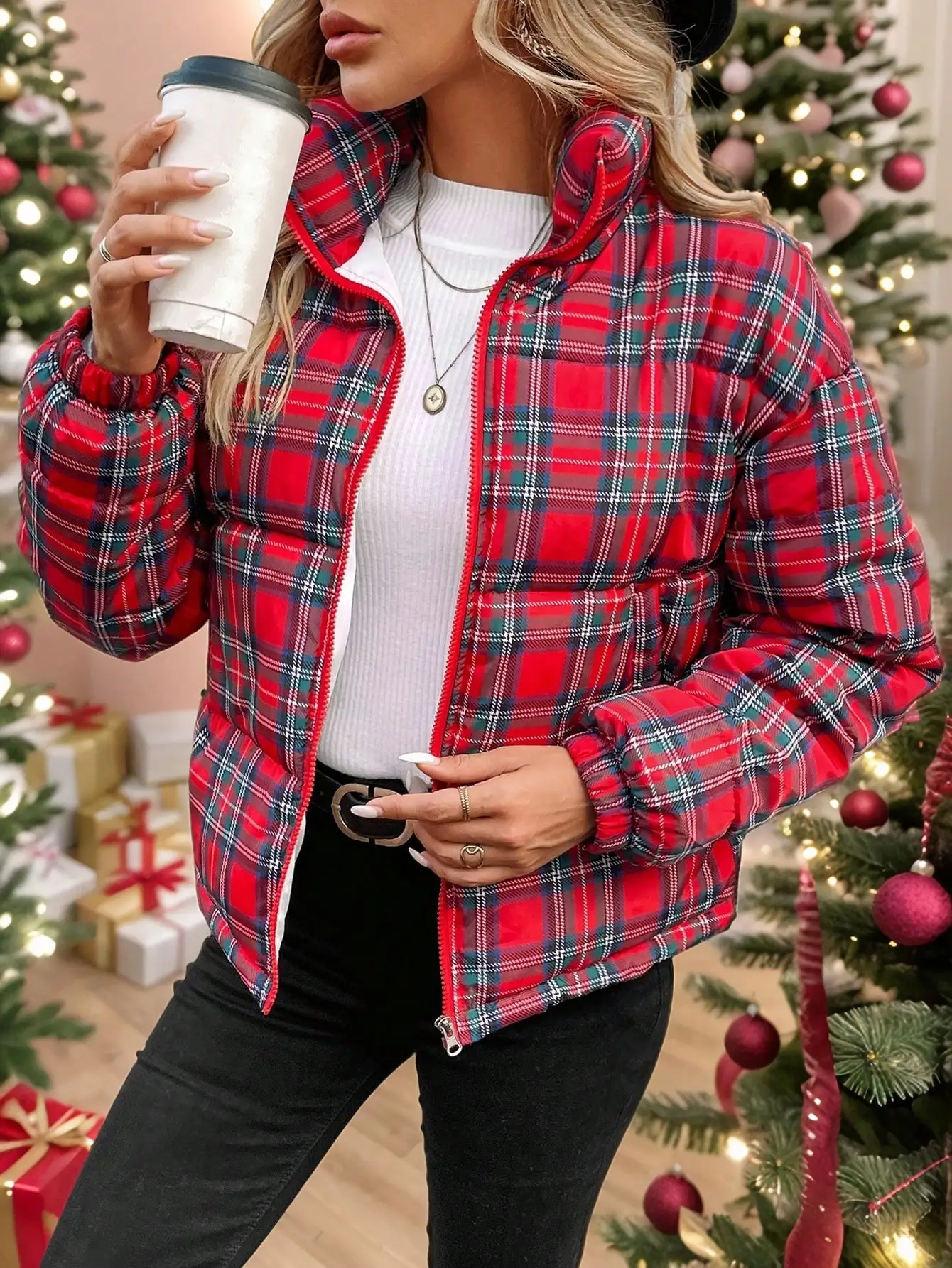 

Red Plaid Puffer Jacket for Women, Front Zipper Long Sleeve Winter Coat, Casual Christmas Style