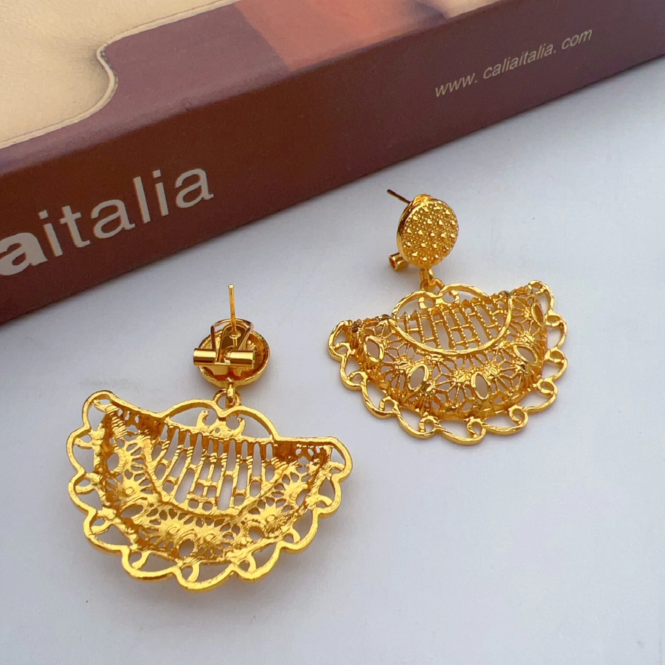Nigerianisches 24k vergoldetes Schmuckset für Damen, Dubai Halskette, Ohrringe, Schmuck, brasilianische afrikanische Brautsets – Detail 5