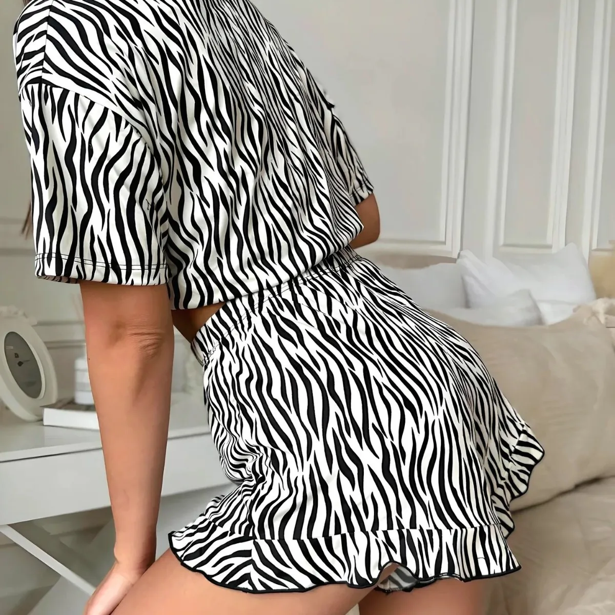 Women'S Pajama Set Simple  Striped Loose Short-Sleeved Top And Short Pants Home Wear For Women Casual Nightclothes