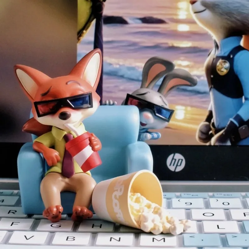 Zootopia Disney con licenza ufficiale, stile carino della migliore serie Partner, statuetta di scatola cieca per bambola, giocattolo alla moda anime, regalo caldo da collezione