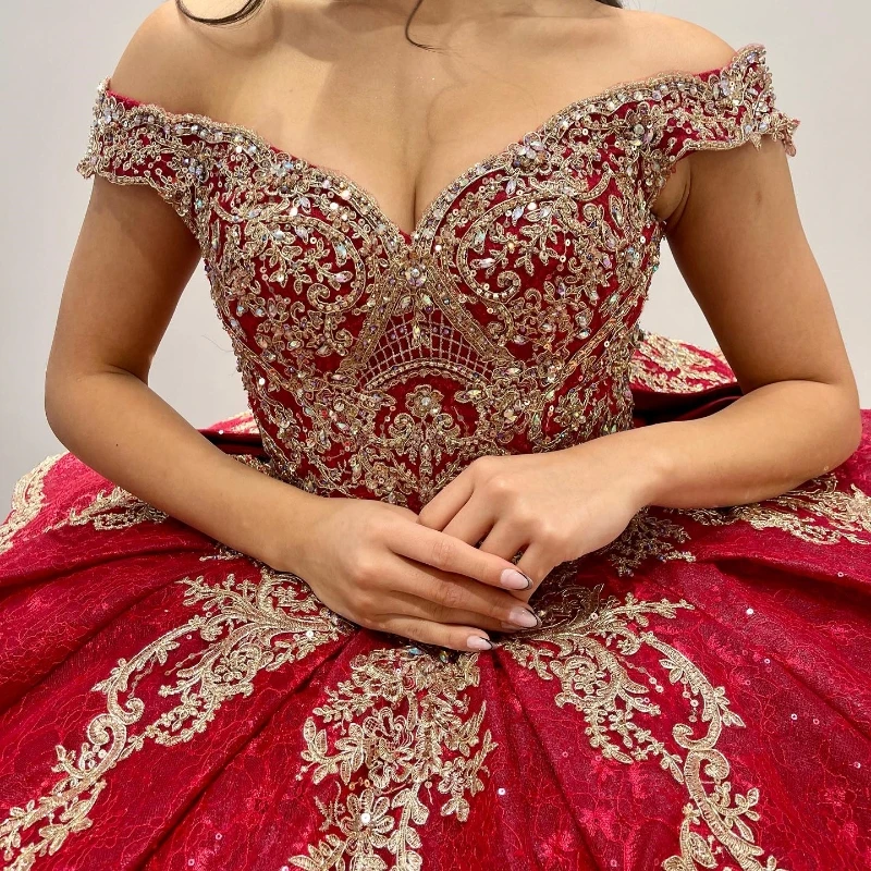 2024 Red Shiny Ball Gown 15 Year Old Quinceanera Dresses Appliques Lace Beads Off the Shoulder Princess Brithday Party Gowns