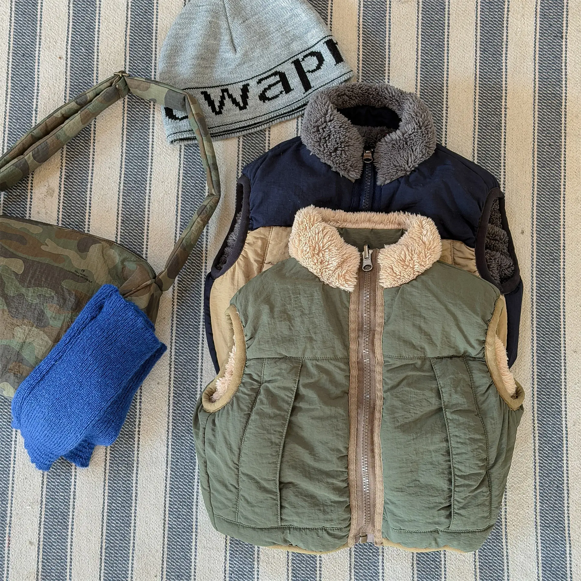 2026 Winter Baby Boys Reversible Thickened Cotton Vest Sleeveless Warm Waistcoat Casual Outerwear for Kids