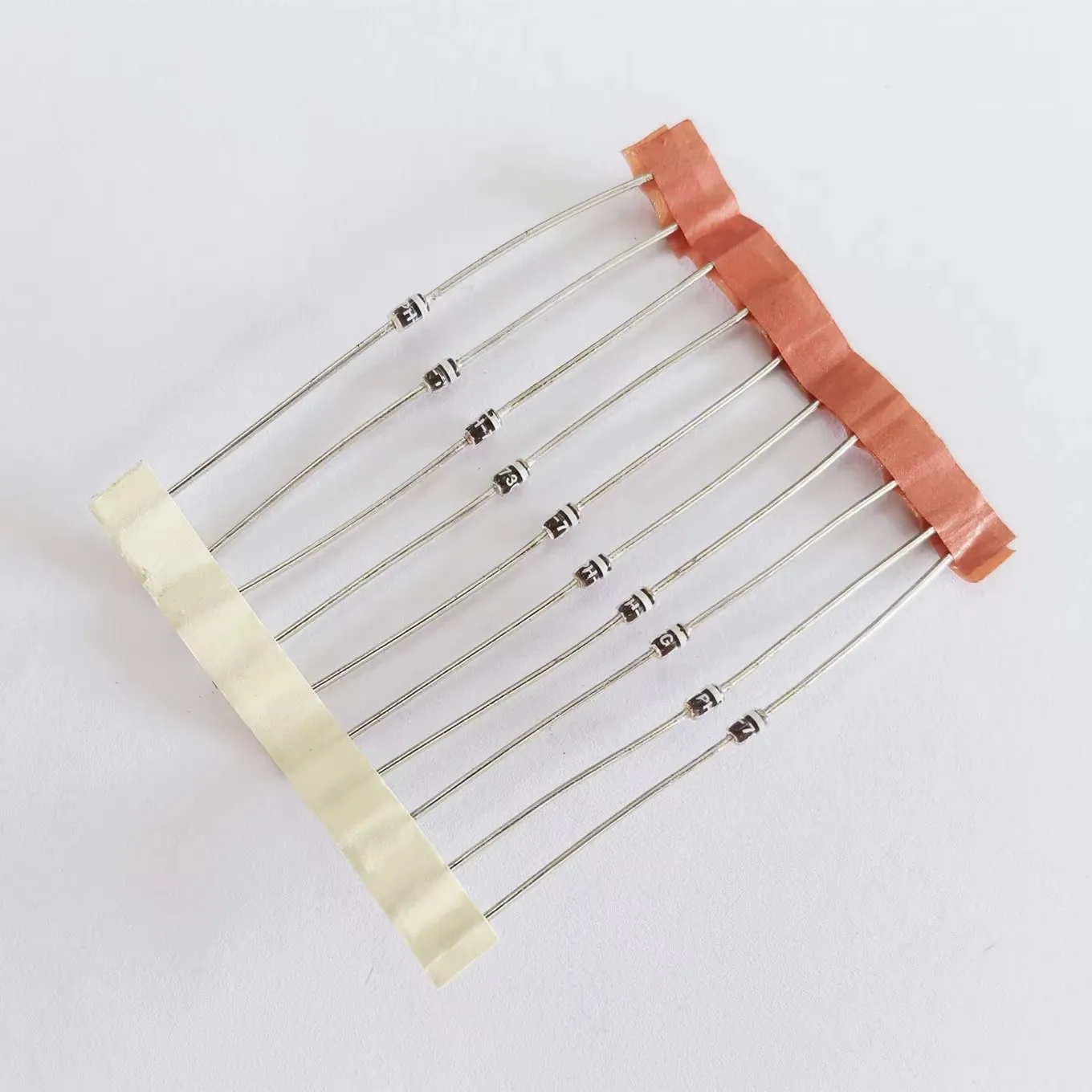 Original New 100% Fast Recovery of Glass Passivation BYD73G SOD-81 PH-73G 1.7A 400V (Inductor)