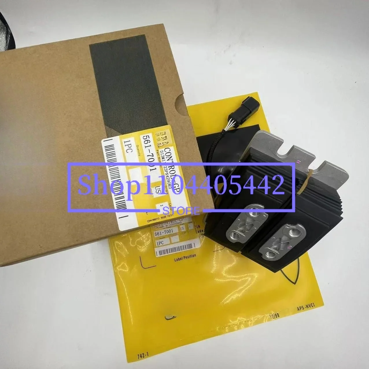 5617001 561-7001 Control Pedal Valve 320GC 323GC 330GC Foot Pedal Valve 5617001 561-7001