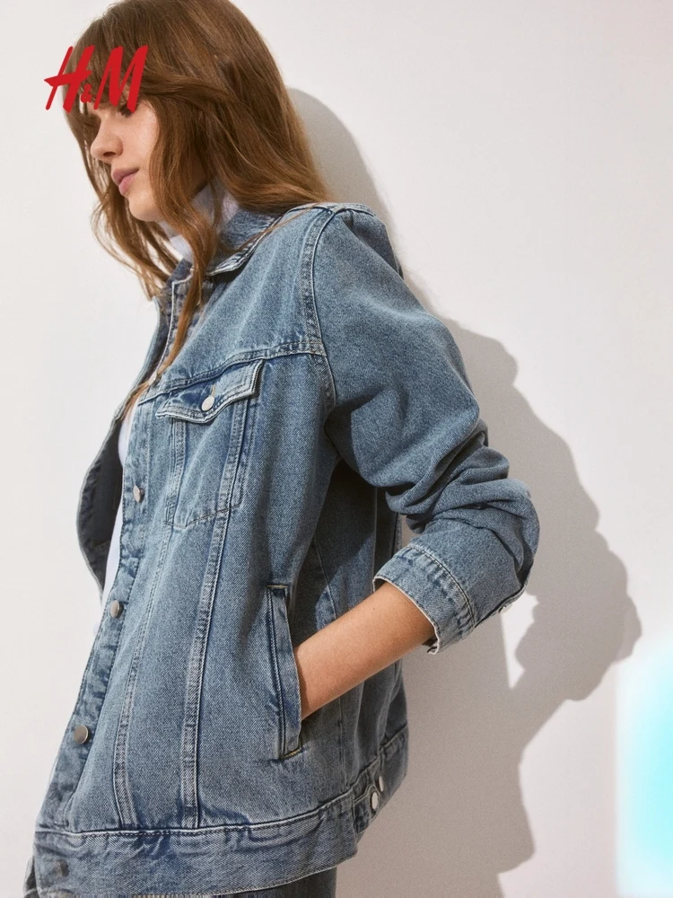 

H&M Women's Denim Jaet oulder Pads Straight Silhouette Long Sve Button Closure Cotton 00% Faionable Outerwear