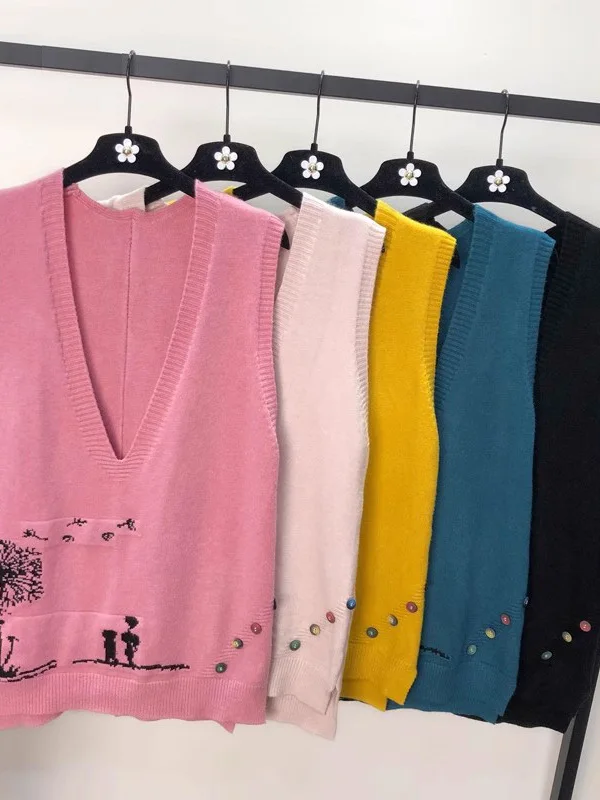 Loose Knitted Embroidered Vest Women's Sleeveless Sweater Casual Style V-Neck Button Design Fashionable Autumn Winter Outerwear