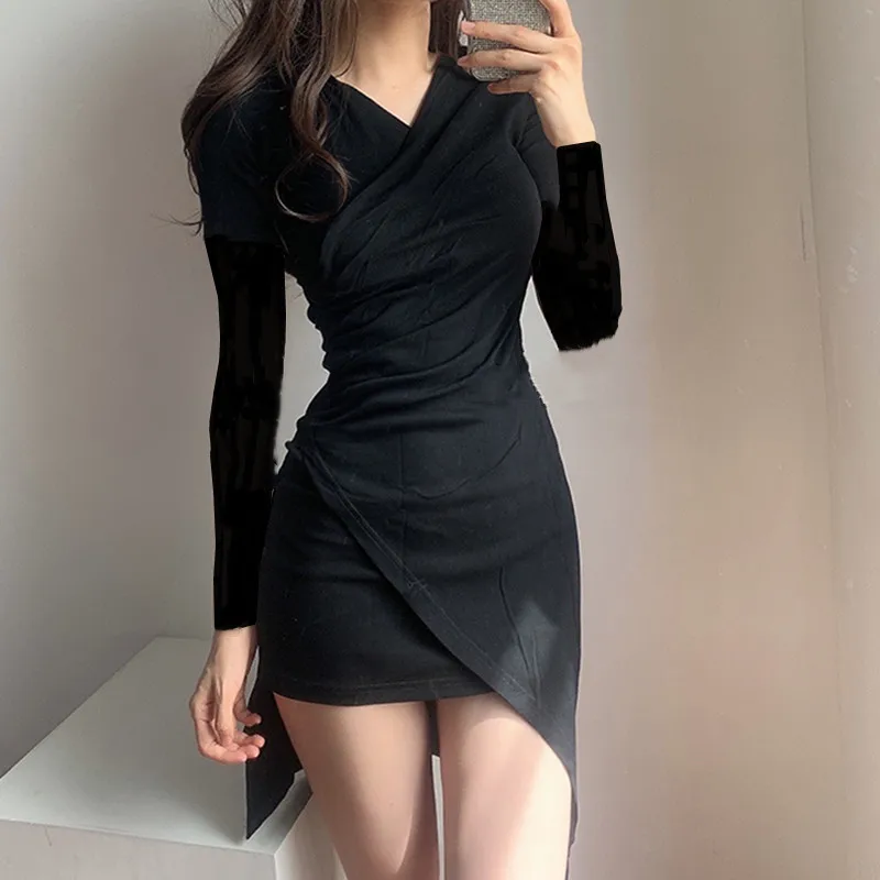 Women's Sexy Hepburn Dress Autumn/winter New Tight V-neck Pleated Flesh Covering Temperament Long Sleeved Buttocks Wrapped Dress