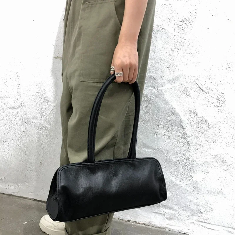 

Niche retro single shoulder underarm hand-held large capacity premium feeling big bag