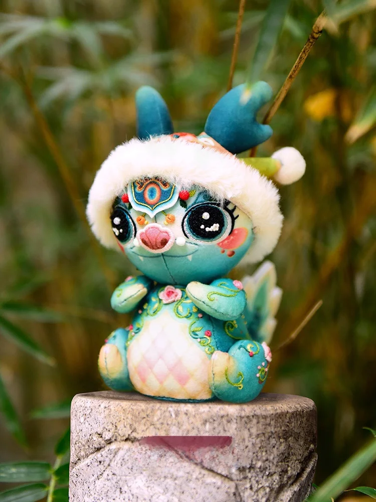 

Handmade Embroidery DIY Material Kit Small Qinglong 3D Fabric Art Dragon Doll Ornament Gift by Huajì from Hubei China