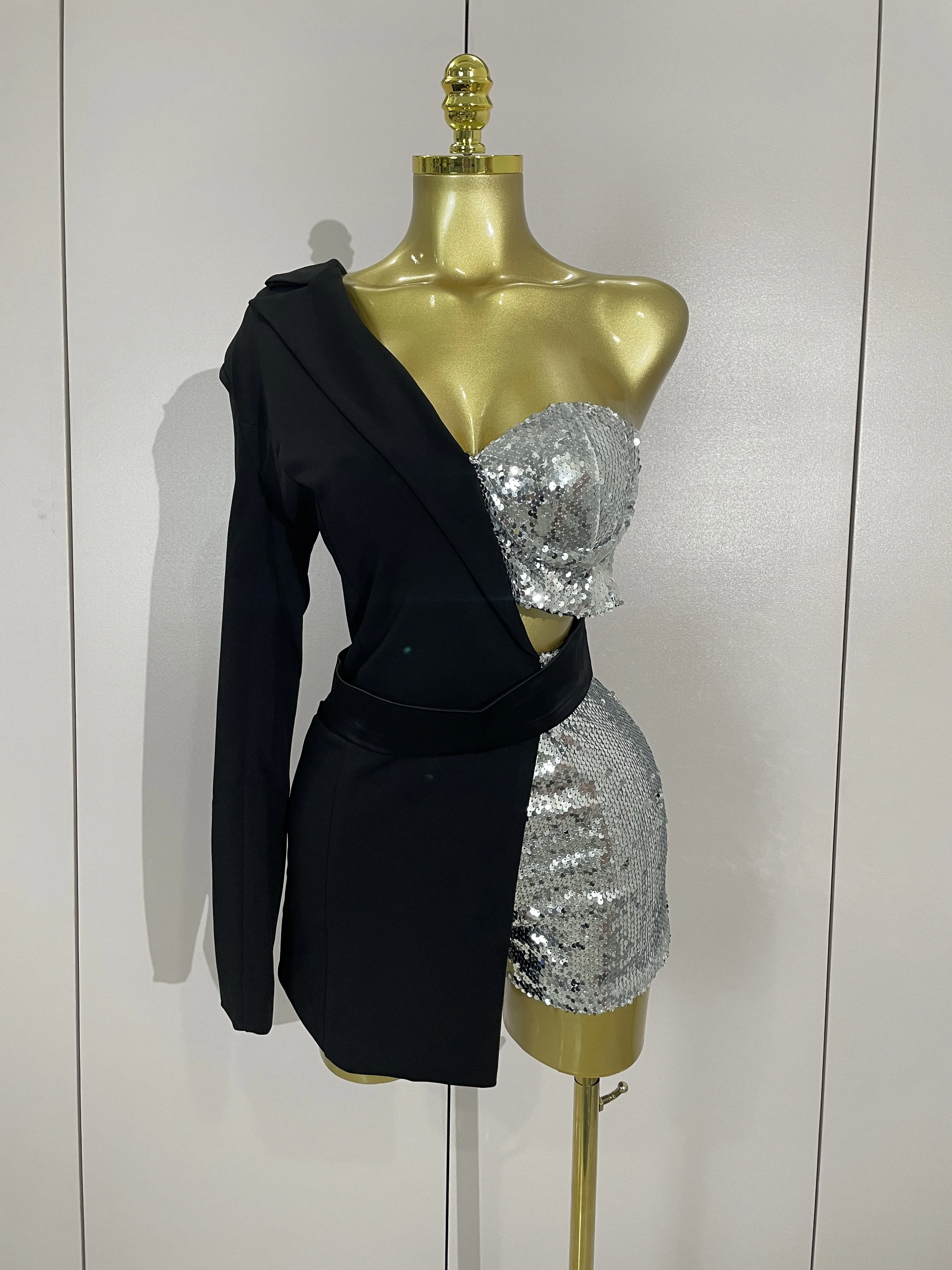 Shiny Sequins Black Splicing One Shoulder Long Sleeved Jumpsuit Women Celebrate Evening Birthday Party Fashion Casual Dress