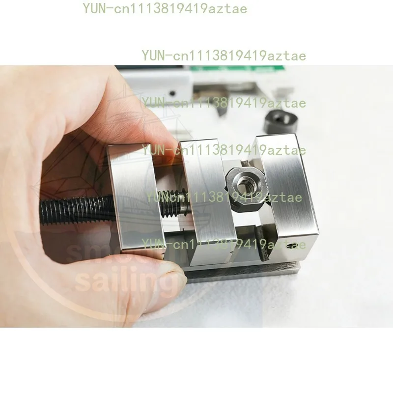 Portable Mini Bench Vise, High‑Hardness Clamping Tool, Small Desktop Vice for Micro Workpiece Processing DIY Repair Work