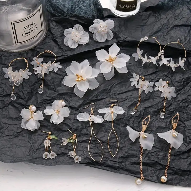 White Flower Tassel Earrings for Women, Sweet Translucent Petal Drop Stud Earrings, Elegant Party Daily Jewelry