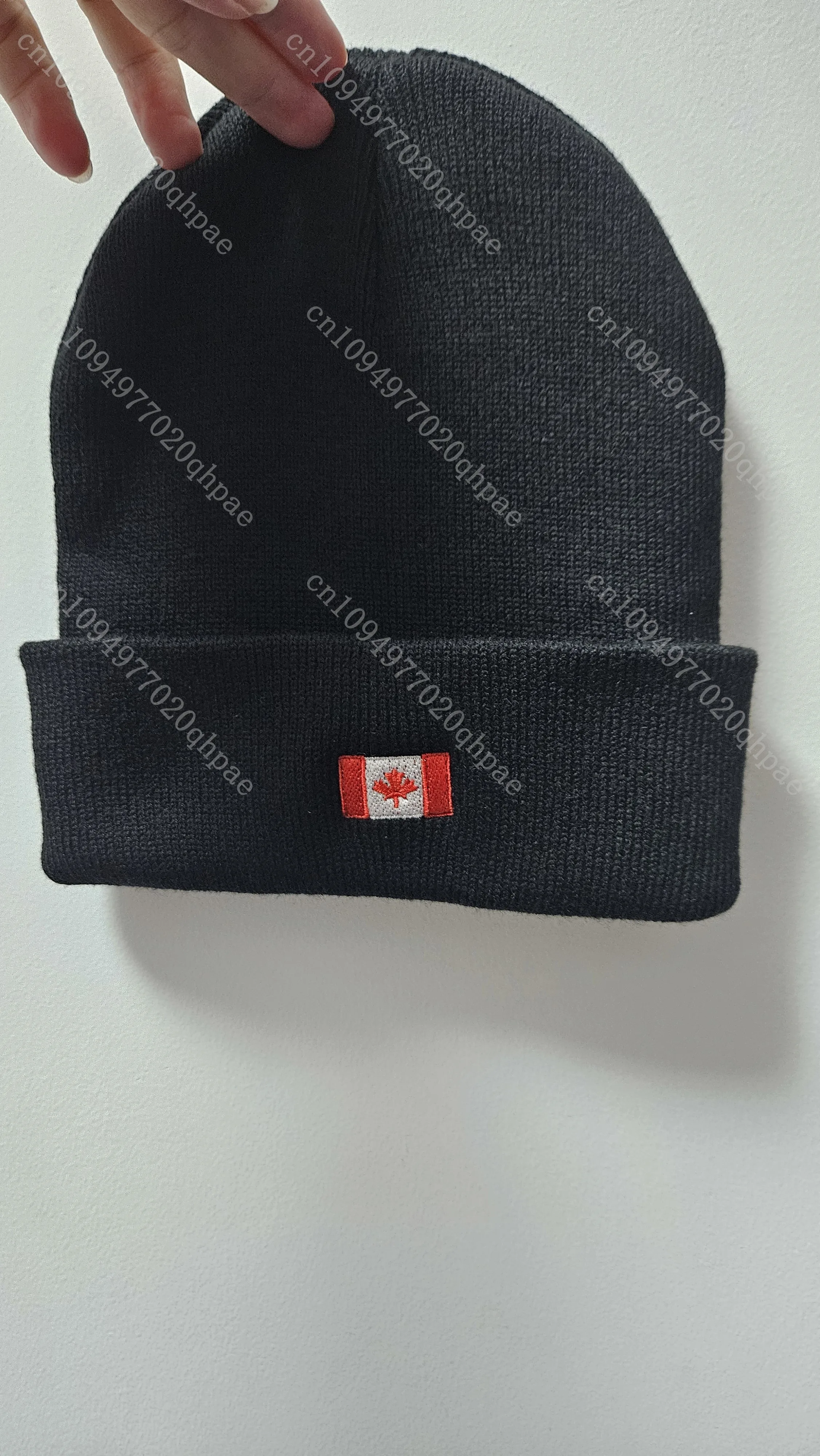 Unisex Beanies Embroidered Canada flags Knitted hats Custom Text Winter thick caps Men Women Female Caps Warmer Bonnet hat