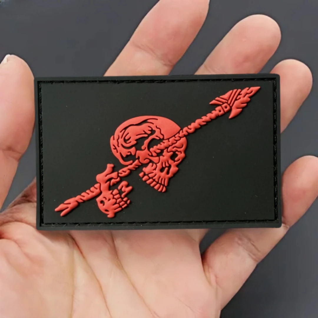Parche táctico PVC 3D Red Skull Arms – Gancho y bucle militar - imagen 2