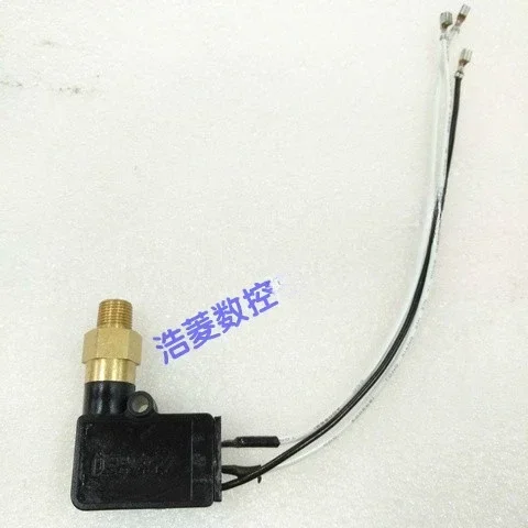 Yuxiang ISHAN volumetric YET-B2P2/C2P2 oil in-jection machine lubricating oil pump pressure detection switch 15KG