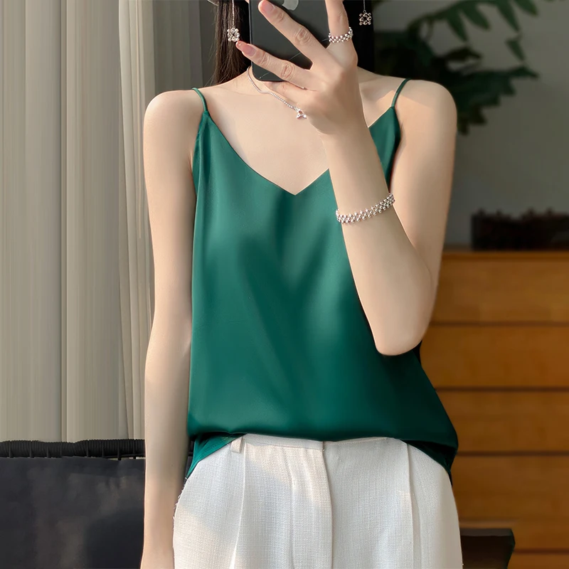 女性のためのセクシーなサテンのシルクベスト,Vネック,ノースリーブ,基本的なホルターネックの下着,快適な絹のようなランジェリー,トップ,d01