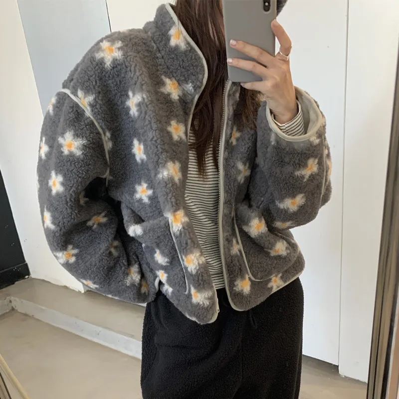 الكورية Sle Thiened الدافئة المرأة Jaet فرو الضأن إدراج القطن زهرة التطريز ملابس خارجية لفصل الشتاء عادية الشارع Sle