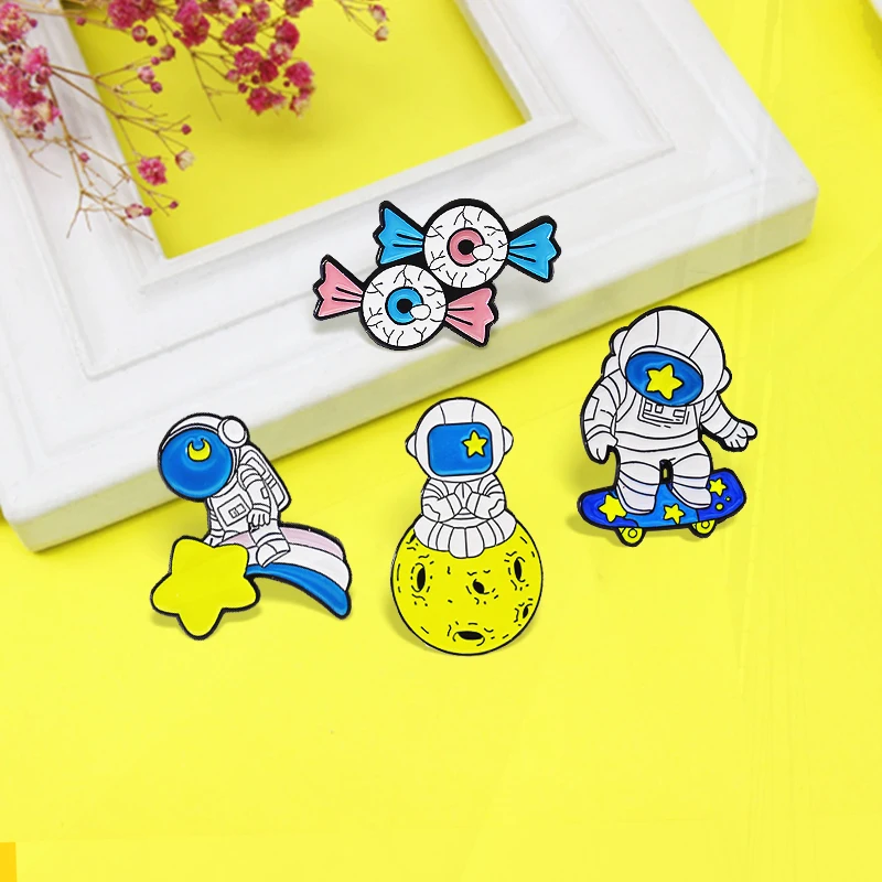 Planet Rainbow Skateboard Candy Eyeball Pines Badge Lapel for Kids Jewelry Outer Space Astronaut Enamel Brooch Star Meteor Moon