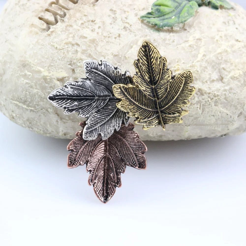 Vintage Tricolor Texture Leaf Pattern Brooch Minimally Designed Collar Pin Metal Leaf Pins for Clothing Backpack Coat