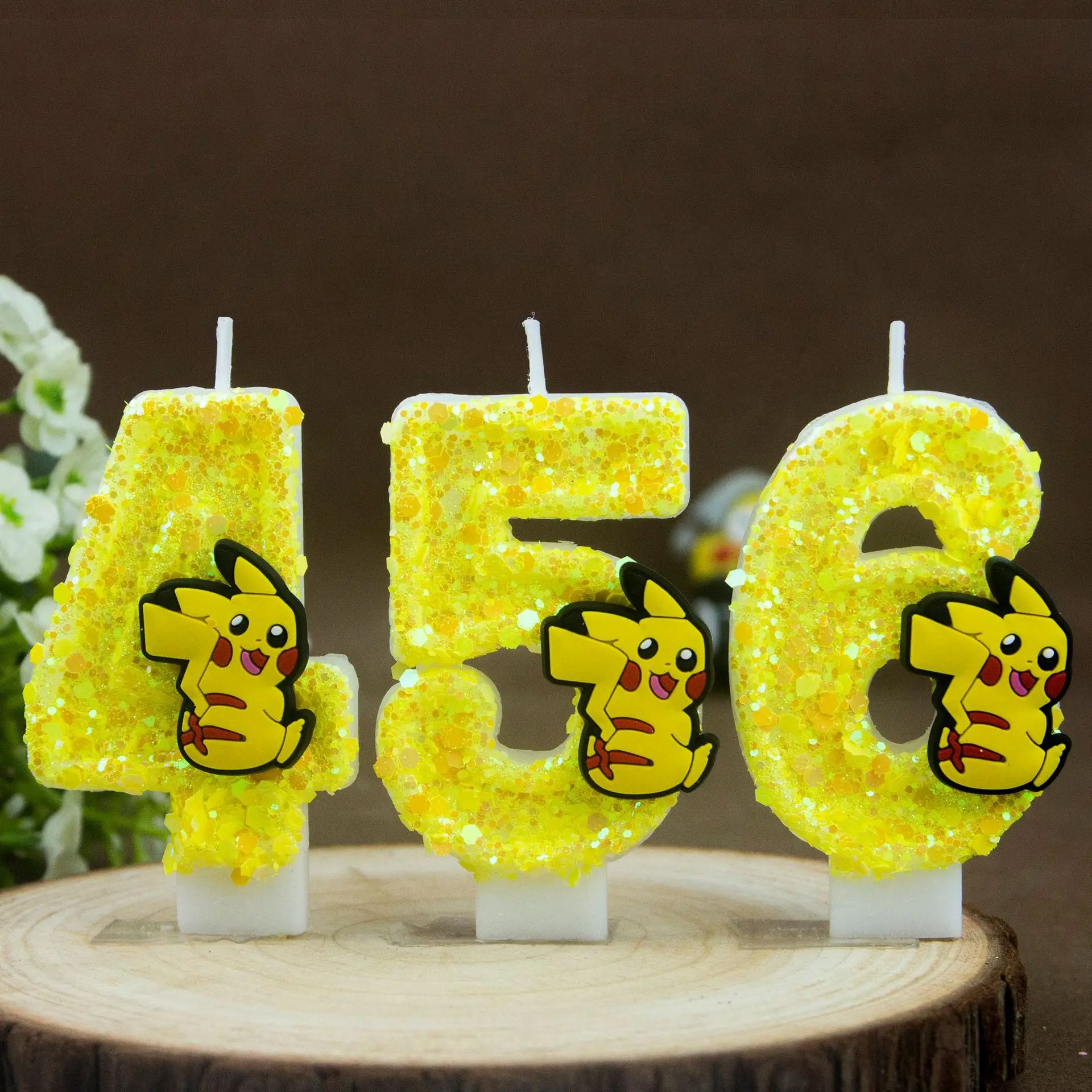 Gele Pikachu verjaardagskaars  - Candle Surprise recensie en prijs