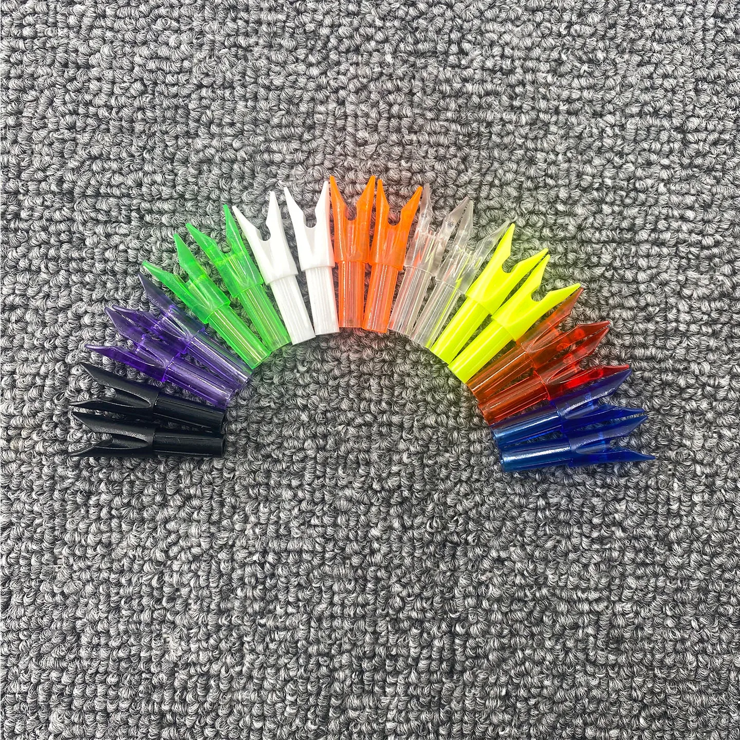 50pcs Archery Arrow Nock V-Shape Color PC Insert Arrow Tail for ID6.2mm Carbon Fiberglass Arrow Shaft Hunting Shooting Accessory view 6