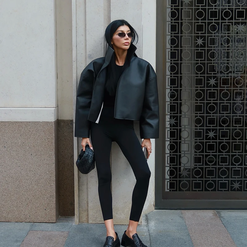 Rollkragen-Kurzjacke aus Kunstleder für Damen, Oversize-Streetwear mit Langen Ärmeln, Einfarbig, Locker Sitzende Mäntel, Schicke Damen-Oberbekleidung, Neue Kollektion – Detail 17