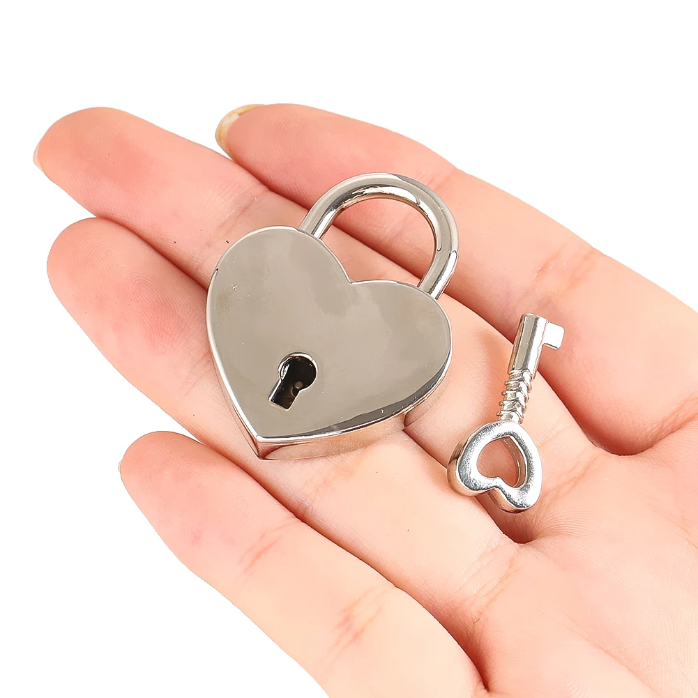

1set Metal Alloy Silver Color Heart Shaped Lock Notebook Jewelry Box Valuables Anti-theft Lock Hardware Accessories with Key