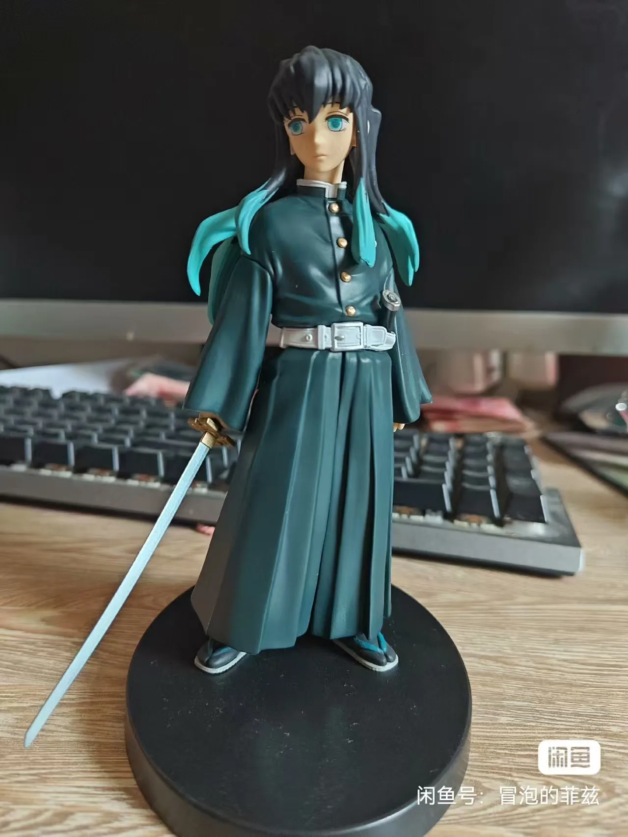 

В наличии оригинальный Bandai Demon Slayer Tokitou Muichirou Mist Hashira Kin of The Bond 50th Style Коллекция игрушек Подарочная модель