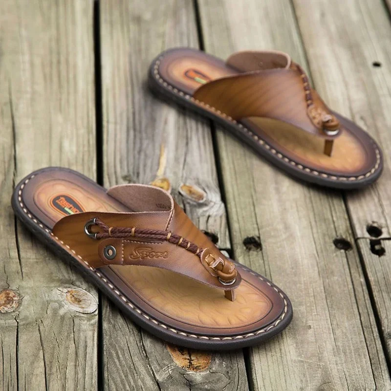 2023 New Summer Handmade Leather Slippers Trendy Fashion Men\'s Flip-flops Outdoor Breathable Comfortable Men and Simple Sandals