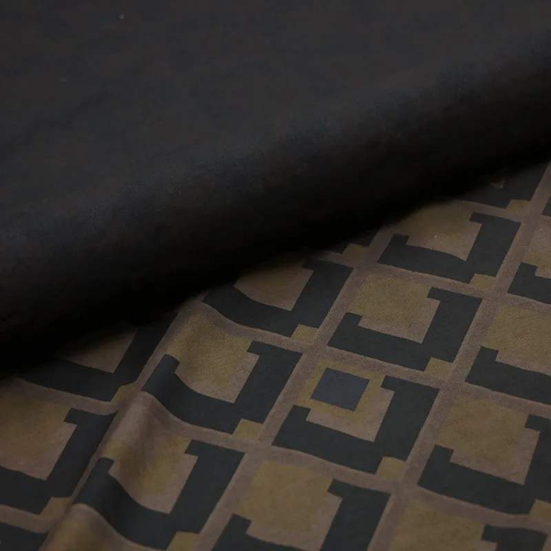 

Printed silk and cotton blended fabric with scented gauze before printing simple elegant traditional Chinese style clothing
