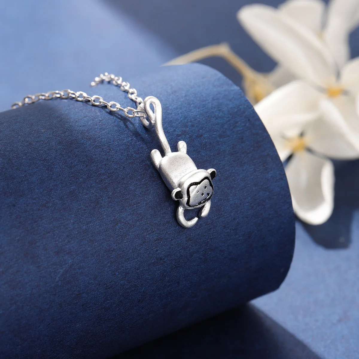New Ethnic Style Mascot Zodiac Monkey 925 Sterling Silver Jewelry Sweet And Cute Little Monkey Exquisite Animal Necklaces  XL170