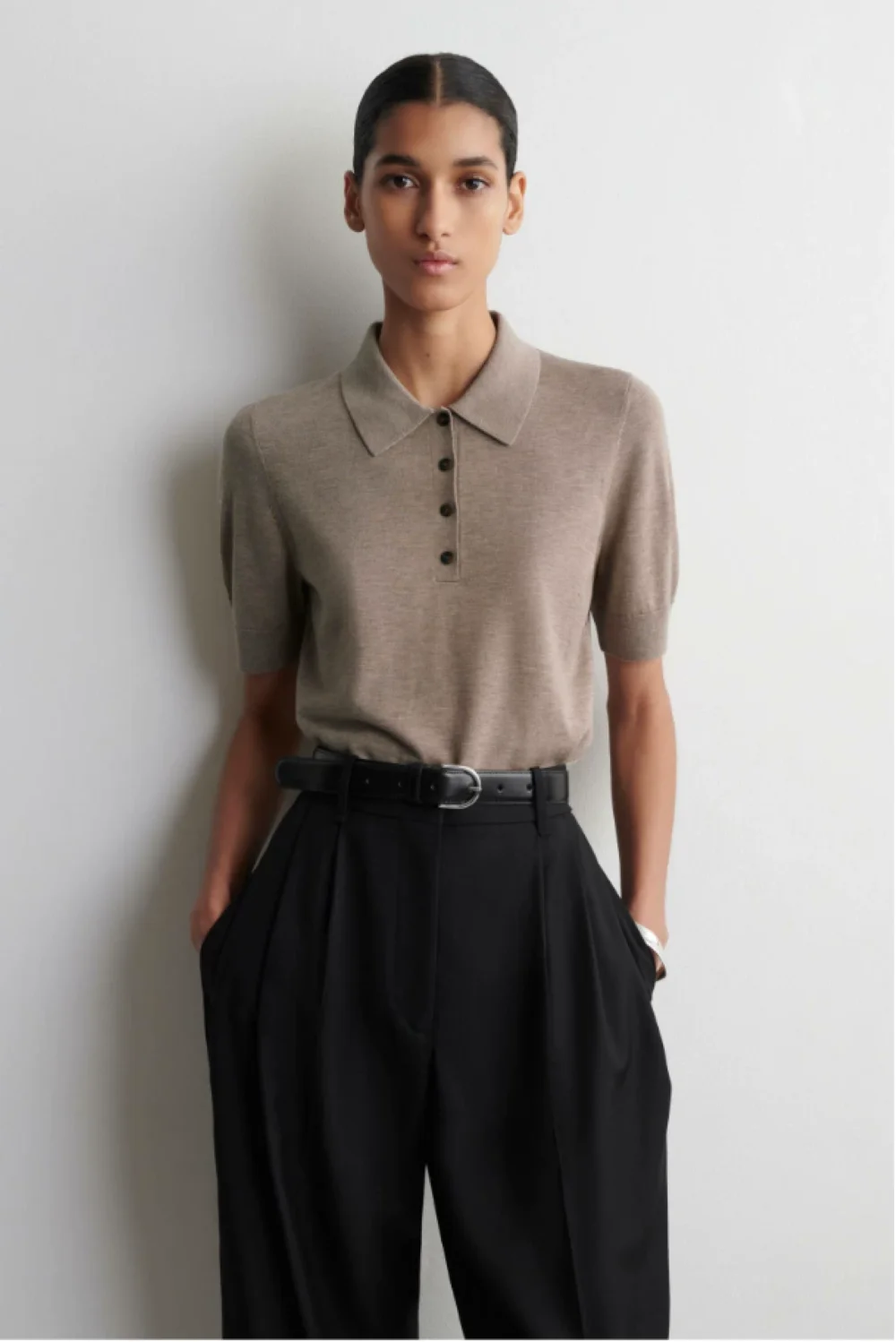 XIMIAN APPAREL 2026 YAZHIMEI Cos Spring New Style of Women's Casual Beige Knitted Polo Shirt - Simple Style Top