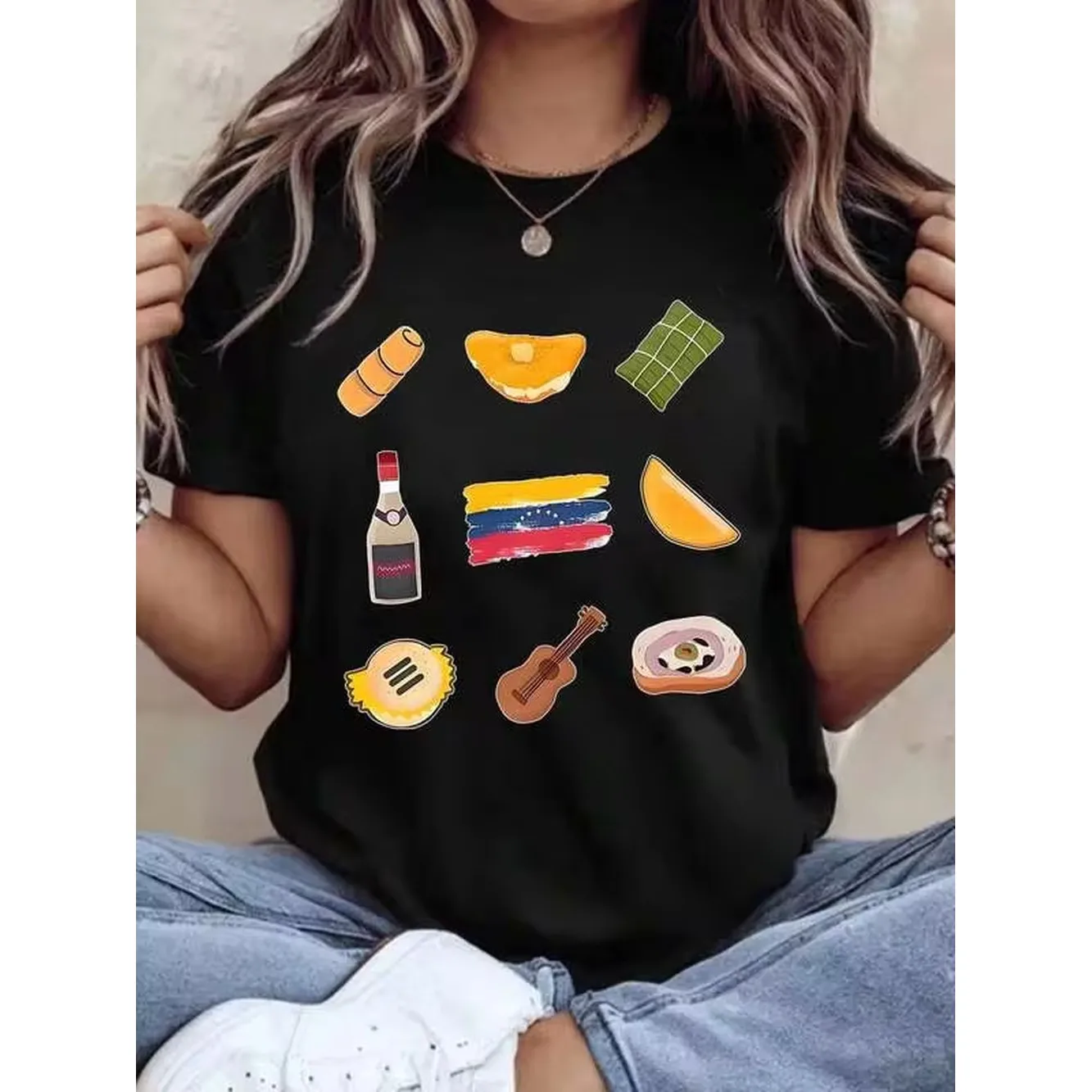 Venezuelass Culture Food And Music T Shirt With Arepa Empanada Plantain Flag And Guitar Design For Women Men Casual Wear Gift Idea For Independence Day Or Cultural Celebration,220g