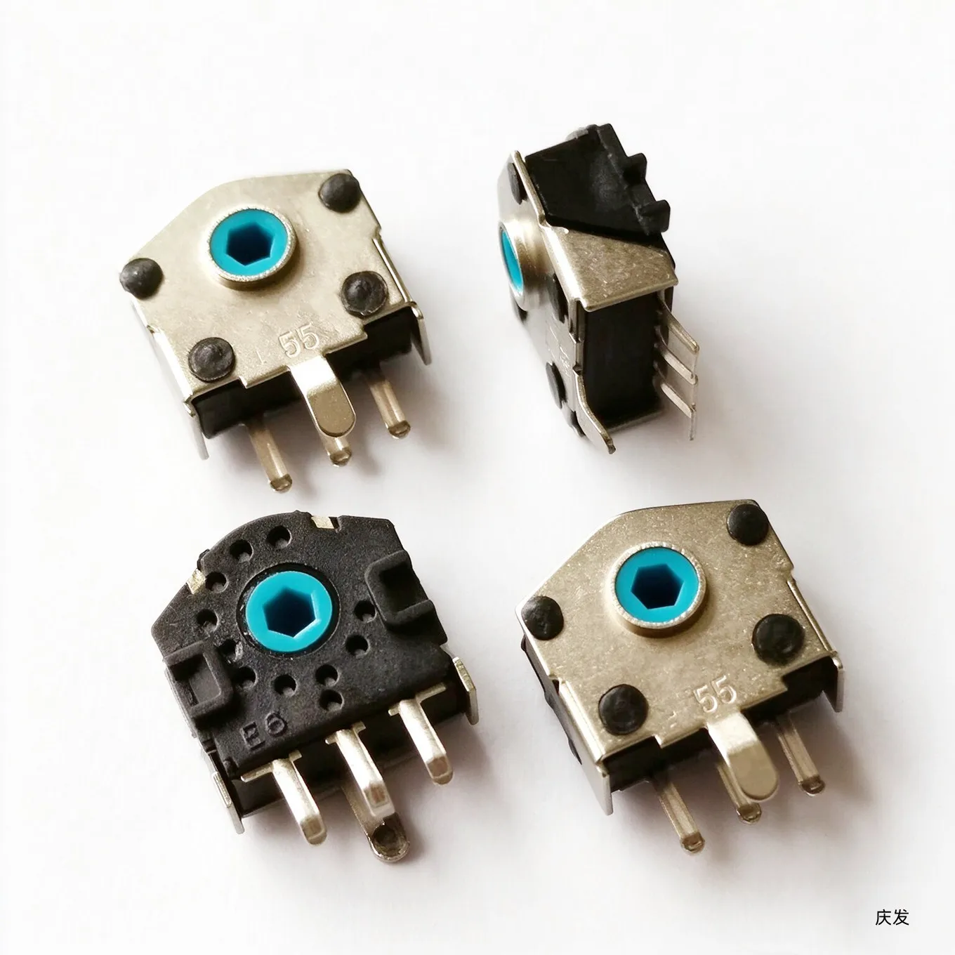 Original New 100% BM-YSA Mid-Hole Green Core Mouse Wheel Encoder Without Switch Decoder Hole Pitch 5.5MM