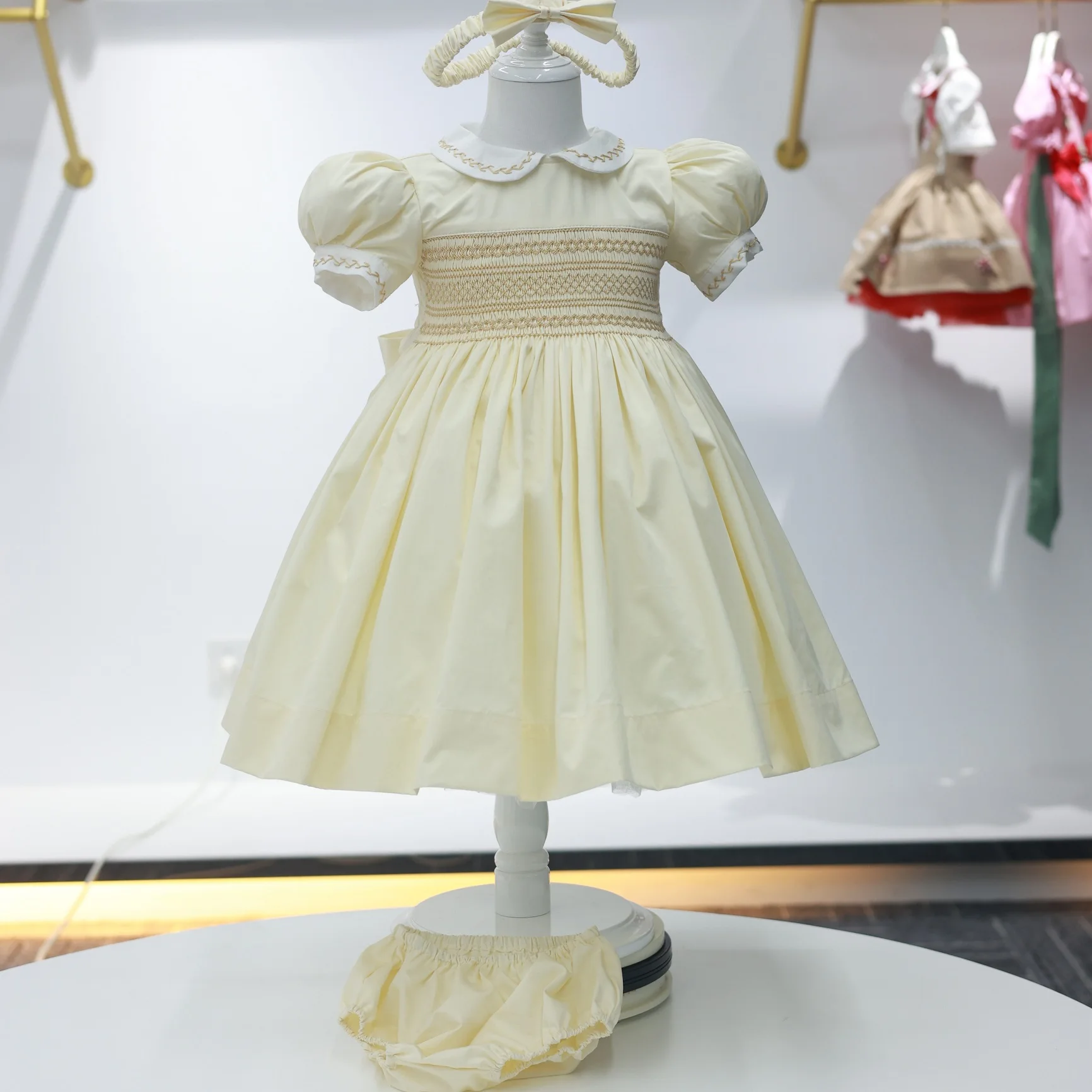 0-12Y Baby Girl Summer Handmade Embroider Smocked Beige Dress for Birthday Holiday Easter Photography Eid A210