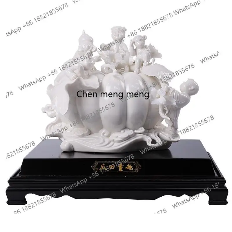 

White porcelain home, living room entrance art, high-end porcelain crafts, gifts and ornaments