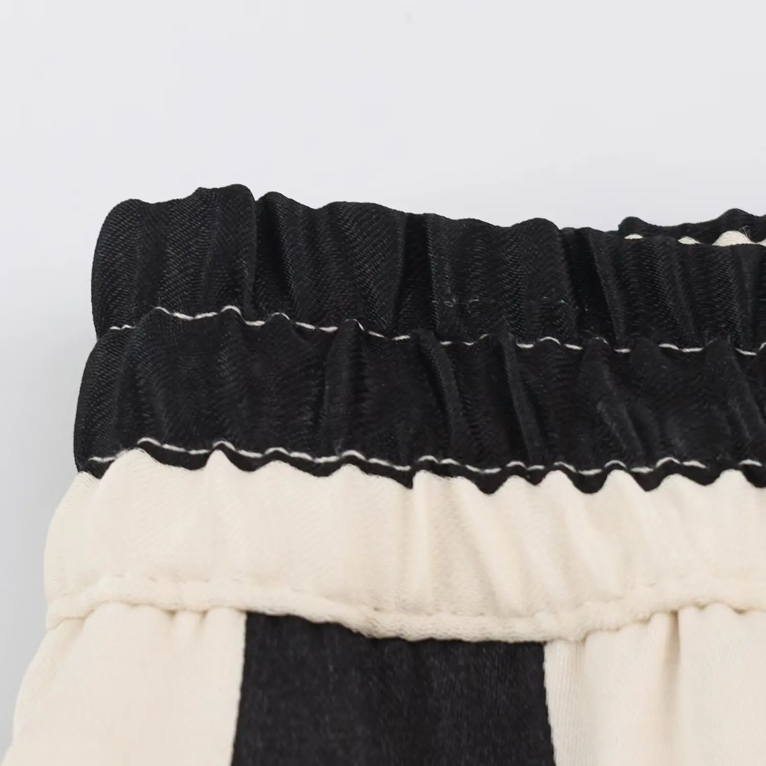 KONDALA Damen Trendiger Eleganter Gestreifter Hosenanzug, Neckholder-Top mit überkreuztem Kragen, Hose mit elastischem Bund, Sommer-Freizeit-Chic-Set 2026 – Detail 18