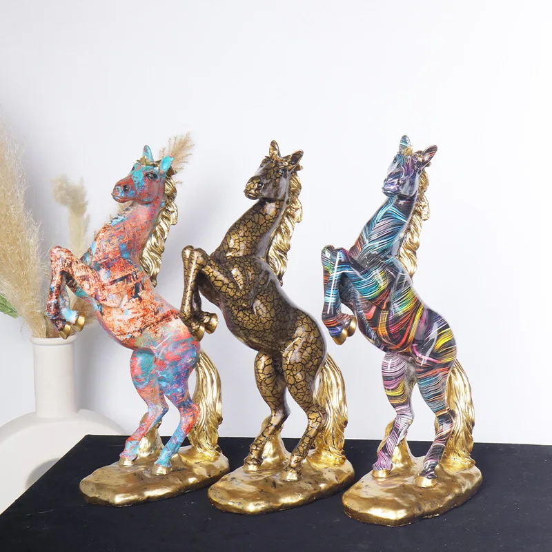 

Creative Vilead Horse Statue Graffiti Pop Art Living Room Modern Decoration Small Statues Office BookcaseDecorationHomeBookshelf