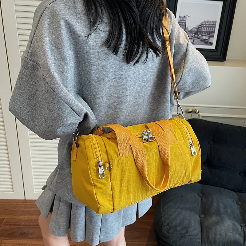 Sac à bandoulière matelassé chic 2025, bandoulière à poignée supérieure à sangle réglable, fourre-tout de poche très spacieux pour les déplacements, les rencontres et le week-end