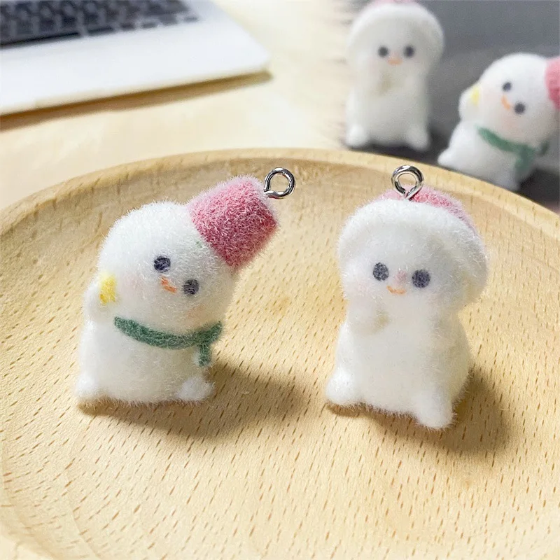 20pcs Cute Christmas Snowman charms Flocking cartoon snowman shape resin dolls pendant for Keychains DIY Jewelry make Accessorie