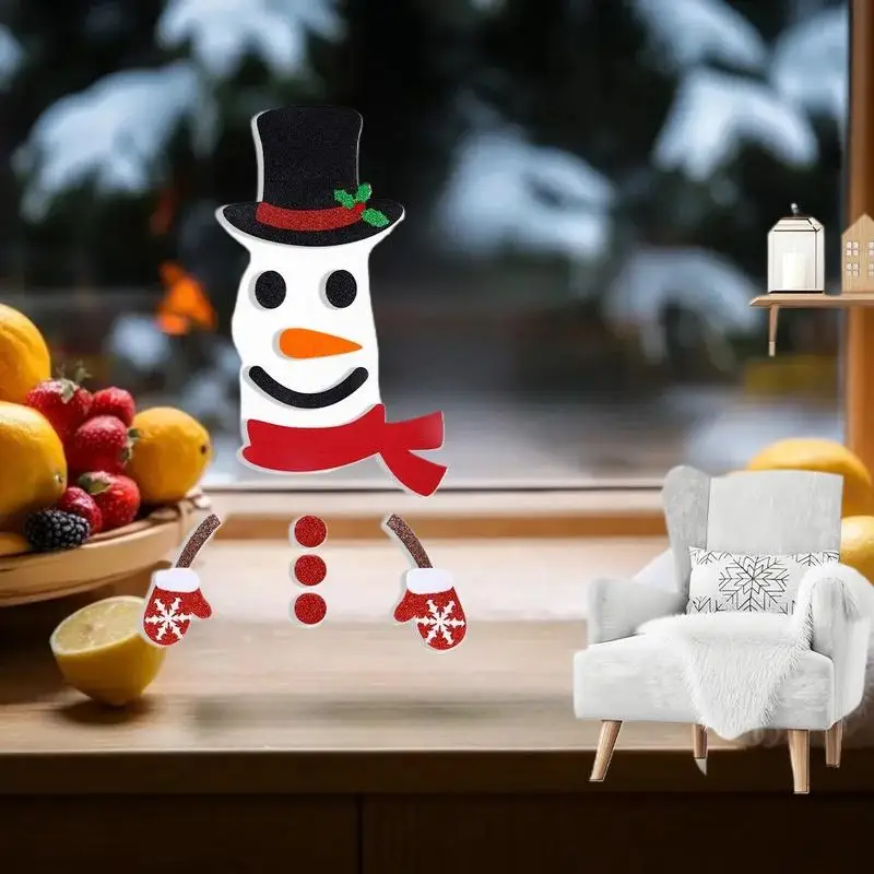 زخارف موسمية مع ملصقات قماشية لباد على طابع عيد الميلاد لسانتا ورجل الثلج والأيائل للنوافذ والأبواب