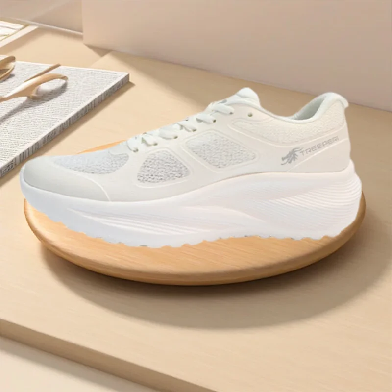 

Fashionable and Versatile Soft Soled Casual Sports Shoes, with A Raised and Thick Sole That Is Wear-resistant and Slip Resistant