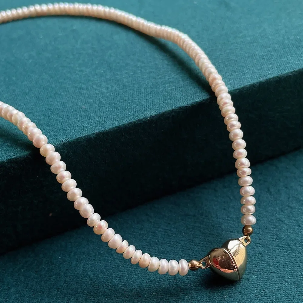 Natural Freshwater Pearl Choker Necklace for Women Golden Magnetic Clasp Heart Charm Small Button Baroque Pearl Necklace Luxury