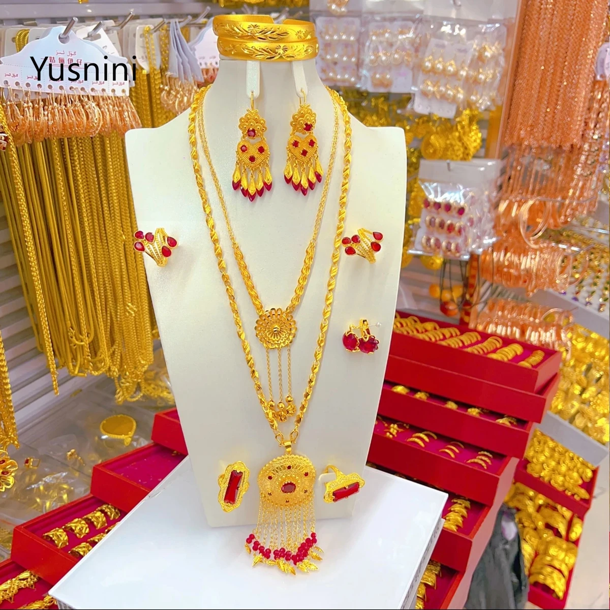 

Новый модный набор украшений из Дубая: высококачественные позолоченные 24-каратным золотом колье, серьги, кольца, браслеты, изысканный комплект для помолвки или вечеринки для влюбленных.