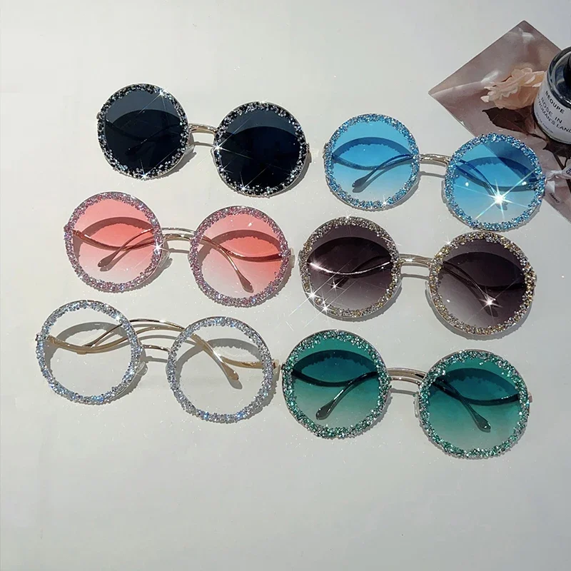 GM LUMIAS Vintage Runde Sonnenbrille mit Strasssteinen Damen Übergroße Farbverlaufsdekor Shades Trendige Luxus-Markendesign-Sonnenbrille – Detail 13