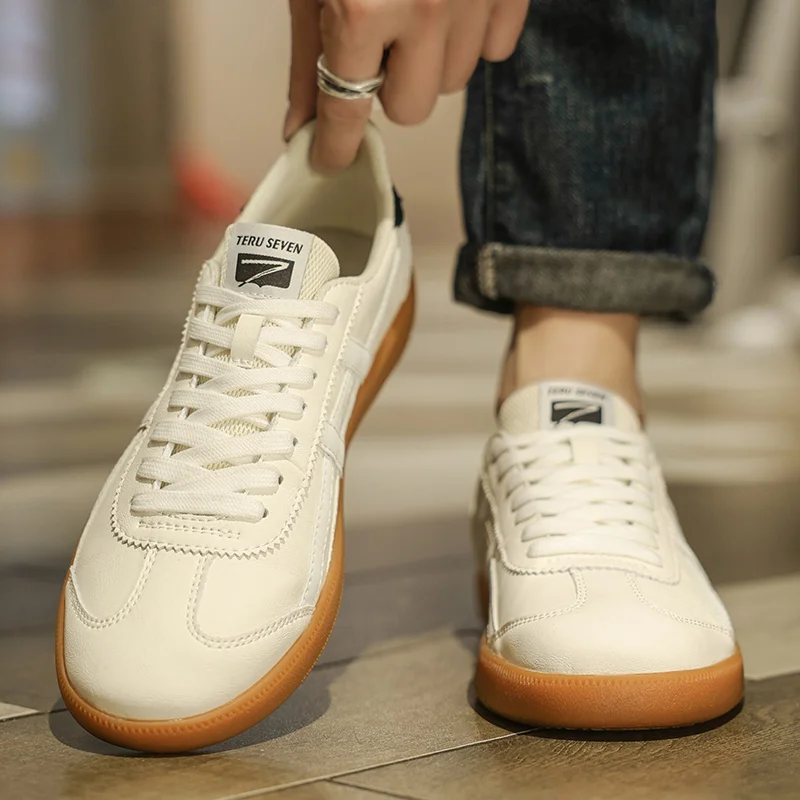 

Fashionable Retro Men's Sneakers Classic Sporty Casual White Board Shoes Comfortable Breathable Upgraded Version of Dequn
