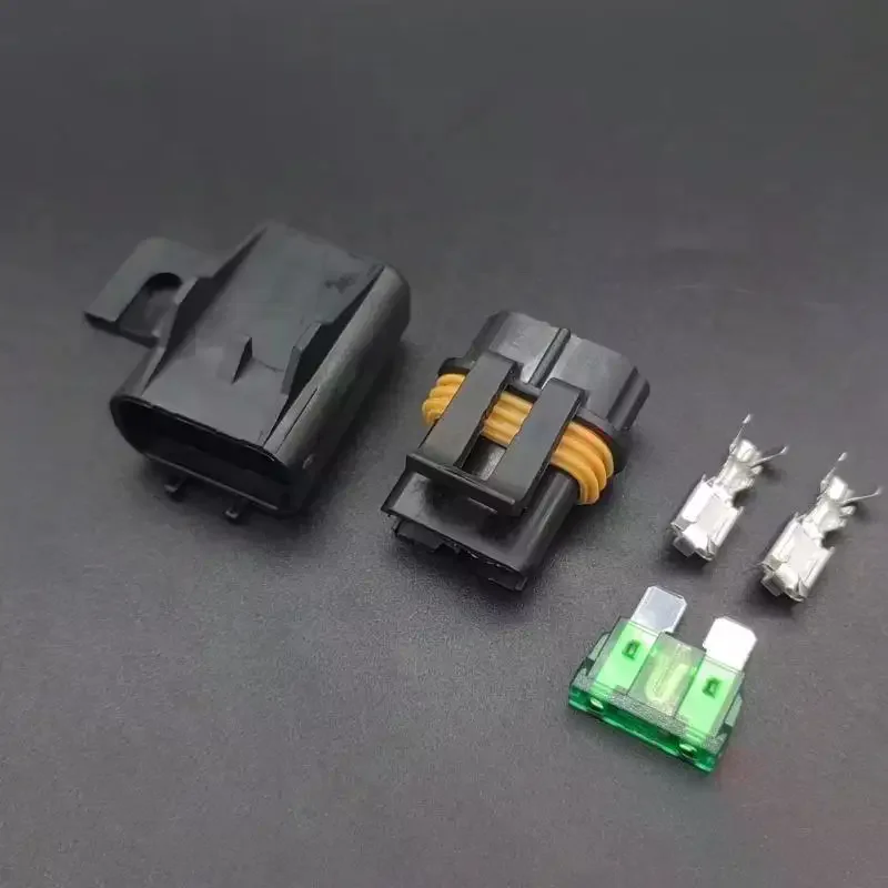 Car Fuse Holder 30A IP65 Waterproof 12V Universal Fuse Socket Fit for Auto RV Truck Trailer Off-road Vehicle