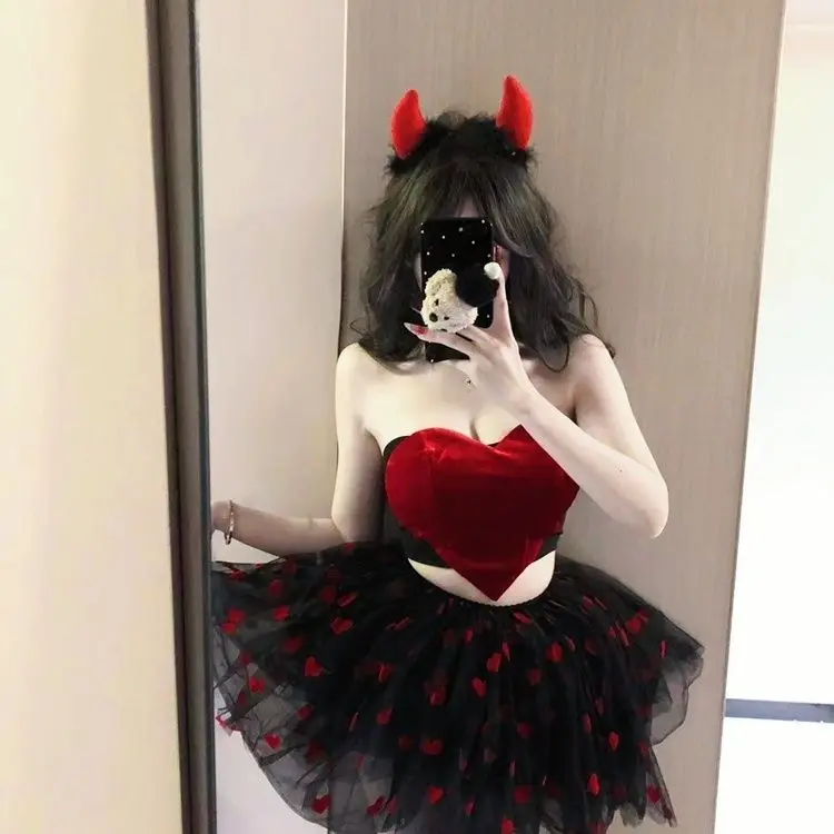 

Vntine's Day Sexy Girl Bar DS Performance Costume loween up Gogo Sexy Heart Puffy Skirt Set Polyester Material