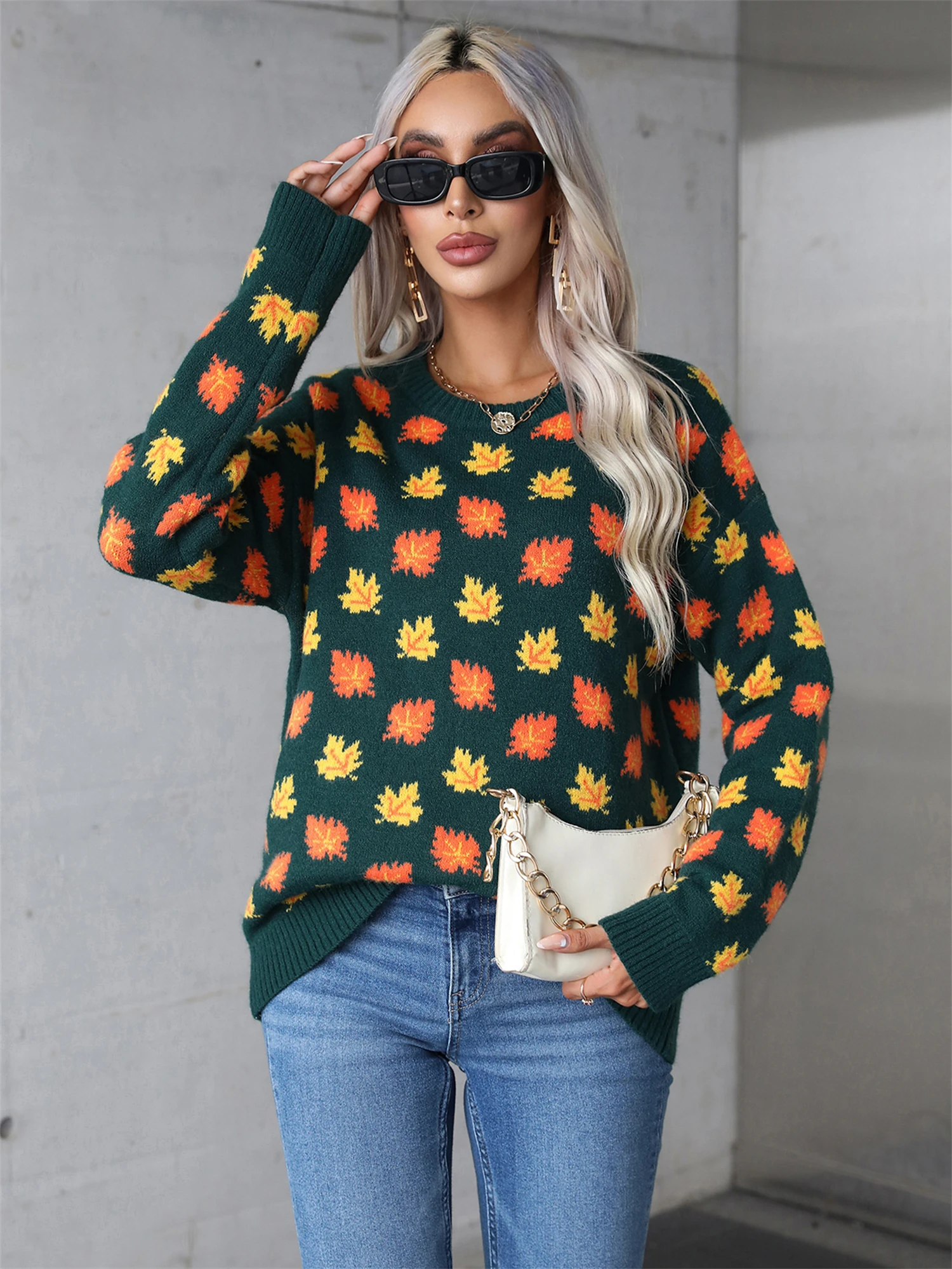 Winter New Maple Leaf Print Sweater Women 2024 Round Neck Long Sleeve Christmas Sweater Female Knitted Base Jumper Sweater Tops